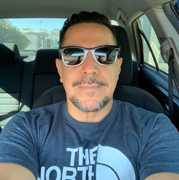 Meet your Posher, Alberto - Picture 1 of 1